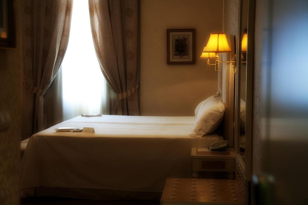 Hotel Santa Isabel Albacete Cameră foto
